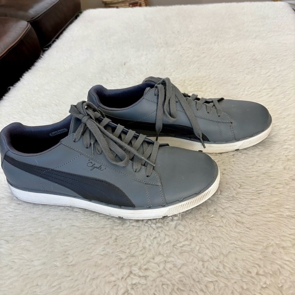 Puma Clyde Men's Gray and Black Sneakers size 11.5 - Picture 2 of 8
